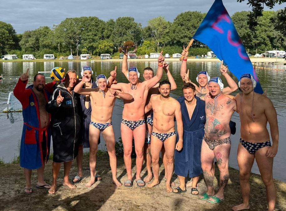 Herren Wasserballer zum Saisonauftakt in den Niederlanden